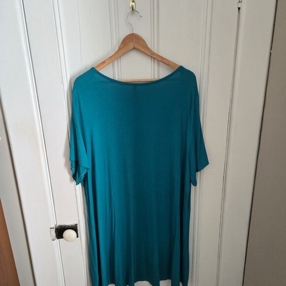 Penningtons NWT 3X Tunic! (26.5" ptp) - Picture 2 of 5